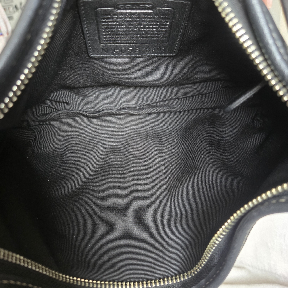 Vintage Coach Soho Mini Hobo Shoulder Bag  - Picture 8 of 9